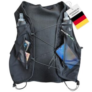Schwarzer RaceFuel Ultraleicht Trinkrucksack mit ergonomischem Design und zwei großen Taschen für Getränke und persönliche Gegenstände, ideal für Laufen, Wandern und Outdoor-Aktivitäten.