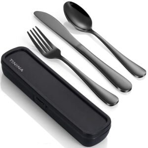 4-teiliges Camping Besteck Set aus Edelstahl mit Tafelmesser, Gabel, Löffel und kompaktem Etui, ideal für Outdoor, Reisen und Schule.