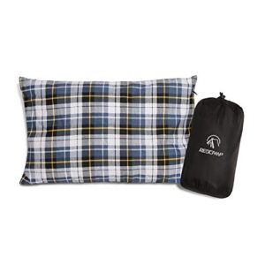 REDCAMP 30x40/50cm komprimierbares Camping Kopfkissen in Blau mit kariertem Muster, ideal für Outdoor-Aktivitäten und Reisen, präsentiert mit praktischem Aufbewahrungssack.