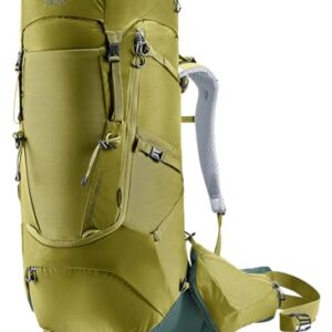 Deuter Aircontact Core 60+10 Trekking Rucksack in olivgrün, ideal für Outdoor-Aktivitäten wie Wandern und Trekking, mit ergonomischem Design und vielen praktischen Funktionen.