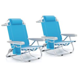 Zwei klappbare und leichte Strandstühle in leuchtendem Blau mit verstellbarer Rückenlehne, Kopfstütze und praktischen Armlehnen, ideal für den Einsatz im Freien, beim Camping oder am Strand.