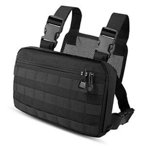 Kyrio Brusttasche in Schwarz, multifunktionale Tactical Chest Rig Bag für Outdoor Aktivitäten wie Wandern und Reiten mit verstellbaren Trägern und robustem Material.