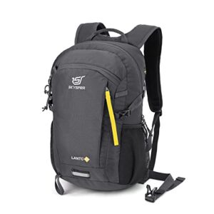 Leichter Wanderrucksack mit Rückenbelüftung, perfekt für Outdoor-Aktivitäten und Trekking, ausgestattet mit gepolsterten Schultergurten und vielseitigen Stauräumen.