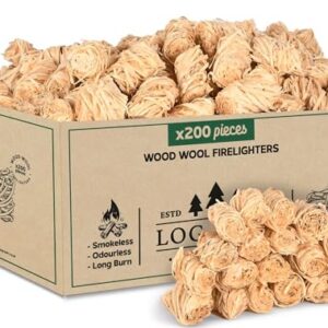 Log Barn Natürliche Anzündwolle in einer offenen Verpackung mit 200 umweltfreundlichen Holzanzündern für Kamin, Grill und Lagerfeuer.