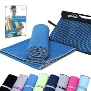 Mikrofaser Handtuch Set in Blau, ideal für Fitness, Sauna und Strand, mit schnelltrocknenden Eigenschaften und kompaktem Design.