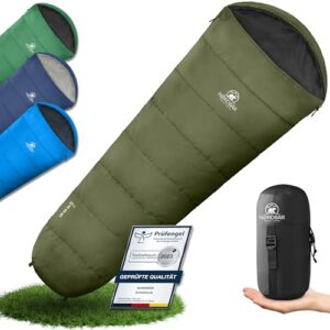 NORDBÄR® Schlafsack für 3 Jahreszeiten in olivgrün, ideal für Camping und Outdoor-Aktivitäten, mit leichtem Packmaß und hochwertiger Steppung für optimale Isolierung.