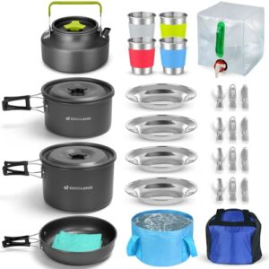 Vielfältiges 29-teiliges Camping Geschirr Set mit Aluminium und Edelstahl Kochtöpfen, Pfanne, Wasserkocher, Besteck und Tellern für 4 Personen, ideal für Outdoor-Aktivitäten.