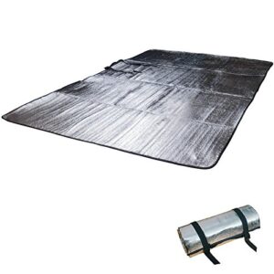 Outdoor International Aluminium Sleeping Mat in silberner Farbe, aufgerollt mit Zurrgurten, ideal für Camping und Outdoor-Aktivitäten, bietet Platz für zwei Personen.