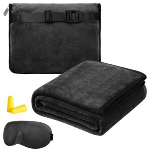Praktische 2-in-1 Reisedecke Flugzeug in Schwarz, die sich in ein Kissen verwandelt, inklusive Schlafmaske und Ohrstöpseln für entspanntes Reisen.