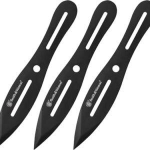 Drei Smith & Wesson Wurfmesser mit schlanken Klingen in elegantem Silber-Finish, ideal für Training und Wettkampf.