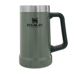 Stanley Adventure Vacuum Stein 709 ml in Hammertone Green - robuster Thermobecher mit ergonomischem Griff, ideal für kalte Getränke bis zu 7 Stunden.