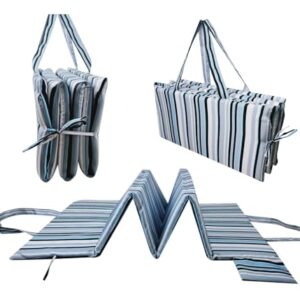 Klappbare, wasserfeste Strandmatte mit dicker Schaumstofffüllung in blau-gestreiftem Design, ideal für steinige Strände in Kroatien.