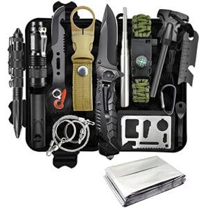 Überblick über das 13 in 1 Survival Kit mit Klappmesser, Taschenlampe und weiteren nützlichen Outdoor-Werkzeugen in einem kompakten Etui.