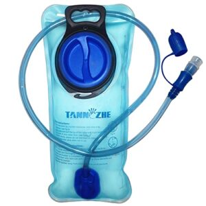 TANNOZHE Trinkblase 2 Liter auslaufsicher, ideal für Outdoor-Aktivitäten wie Wandern und Radfahren, mit blauem Deckel und flexiblen Schlauch.