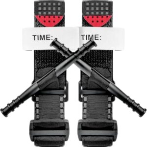 Zwei schwarze Tourniquets für die einhändige Bedienung, ideal für Notfälle und Outdoor-Aktivitäten wie Wandern und Camping.