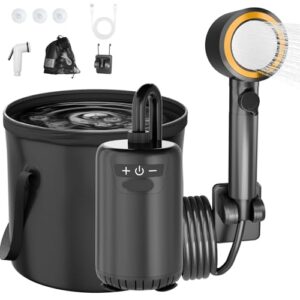 Tragbare Camping Dusche mit 8000mAh Akku, Duschkopf und Pumpe, ideal für Outdoor-Aktivitäten und Reisen, in einem kompakten Design abgebildet.