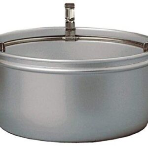 Trangia 27 Windschutz aus Ultralight-Aluminium für Kochtopf Upper, optimiert für effizientes Kochen im Freien, schützt vor Wind und sorgt für gleichmäßige Wärmeverteilung.