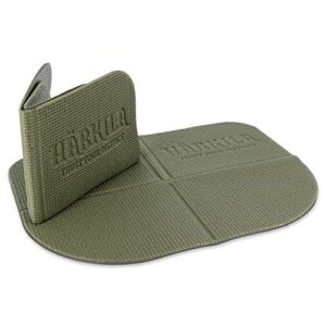 Härkila wasserdichtes faltbares Outdoor Sitzkissen in Oliv, 39 cm x 29 cm, isolierende Sitzunterlage für komfortables Sitzen im Freien