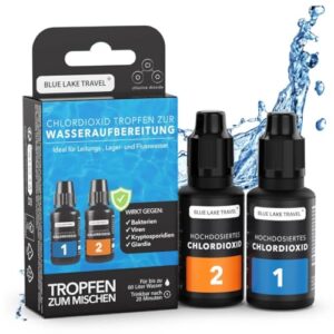 Verpackung der 2-Komponenten Chlordioxid-Lösung zur sicheren Trinkwasseraufbereitung, ideal für Reisen und Notfälle, zeigt zwei Flaschen mit eindeutigen Nummern und Wasseranimation im Hintergrund.