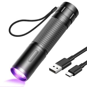 Wiederaufladbare LED UV Schwarzlicht Taschenlampe mit 395nm Lichtstrahl, leicht und robust, ideal für Bernsteinsuche, Geocaching und Urin-Detektion.