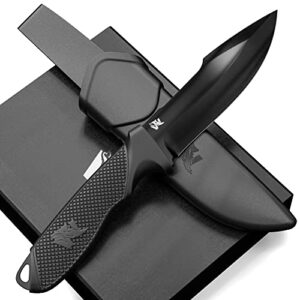 Wolfgangs W-KIDS Schnitzmesser für Kinder mit robuster Scheide, ideal für Outdoor-Abenteuer und sicheres Schnitzen. Hergestellt aus hochwertigem D2 Stahl mit ergonomischem Griff.