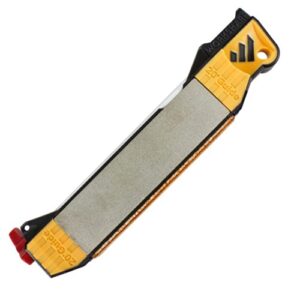 Kompakter und vielseitiger Klingen-Schärfer für Messer und Werkzeuge, geeignet für den mobilen Einsatz beim Campen, im Garten oder in der Küche. Mit verschiedenen Schleifstufen für optimale Schärfung.