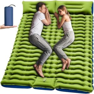 Yuzonc selbstaufblasende Isomatte für zwei Personen im Freien, ideal für Camping, mit Komfort durch gewellte Oberfläche und mit Fußpumpe und Kissen.
