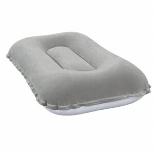 Aufblasbares Camping-Kissen, 42 x 26 x 10 cm, sortiert. Perfektes Kissen für kühle Nächte im Freien. Robuste Konstruktion und strapazierfähiger PVC-Bezug.