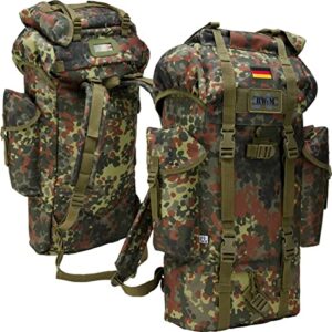 BWuM Bundeswehr Kampfrucksack 65L im Flecktarn-Design, ideal für Outdoor-Aktivitäten und militärische Anwendungen.