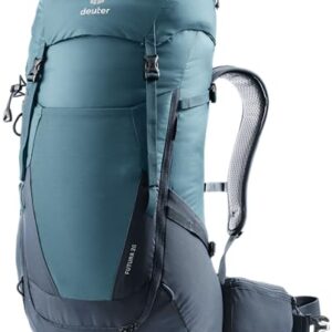 Deuter Futura 26 Wanderrucksack in Türkis mit ergonomischen Trageriemen und mehreren Fächern für Outdoor-Aktivitäten.