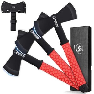 Dream Reach 3PCS Double Edged Axe Set mit rotem Gummigriff, ideal für Outdoor-Abenteuer und Camping, präsentiert in stilvoller Anordnung.