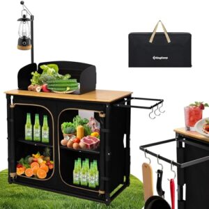 Faltbare Campingküche mit Spüle und Campingschrank aus Bambus für Outdoor-Aktivitäten, ausgestattet mit Windschutz und Lampenhalter.