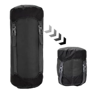 Kompressions-Packsack für Schlafsäcke in schwarz, wasserabweisend und leicht, ideal für Camping und Outdoor-Aktivitäten, erhältlich in verschiedenen Größen.
