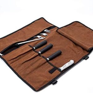 Multifunktionale Messertasche aus gewachstem Leinen mit Platz für bis zu vier Kochmesser und einer Reißverschlusstasche, ideal für Chefköche und Hobbyköche zur sicheren Aufbewahrung und Transport von Küchenwerkzeugen.