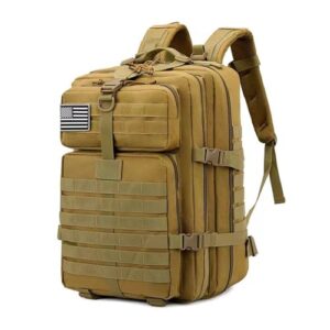 CINGHI LUSSO Militär Rucksack für Herren in Khaki, 45L, wasserdicht, für Outdoor-Aktivitäten, mit MOLLE-System und ergonomischem Design.