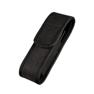 Schwarzes Wurkkos TD04 Taschenlampen Holster aus strapazierfähigem Nylon für sicheren Transport von Taschenlampen.