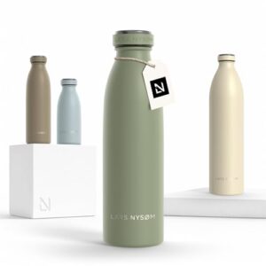 LARS NYSØM Edelstahl Trinkflasche 350ml, 500ml, 750ml, 1L, 1 5 liter | Thermosflasche Kohlensäure geeignet | Auslaufsichere Wasserflasche für Sport, Outdoor, Schule (Sage Green, 500ml)