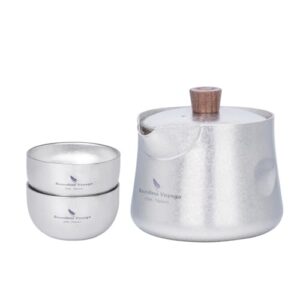 Ultraleichtes Teegeschirr für Outdoor-Camping, 150ml Teekanne und 2 x 30ml Tassen, Titan-Material, leicht und langlebig, ideal für Erwachsene, Chinesisches Kungfu-Teegeschirr
