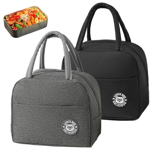Zwei tragbare Lunchtaschen, eine in Schwarz und die andere in Grau, sind aufeinander abgebildet. Jede Tasche hat zwei Handhaben und ein kleines Logo vorne. Die linke Tasche zeigt ein Logo mit dem Text 'SAGA', während das rechte ein Logo mit dem Text 'FOLIO' trägt. Im Hintergrund befinden sich zwei Bildschirme mit Essen: Pizza und Salat.