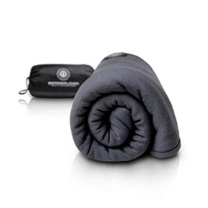 Ultraleichte Reisedecke für Outdoor-Camping mit minimalem Packmaß - perfekte Lösung für zwei Personen