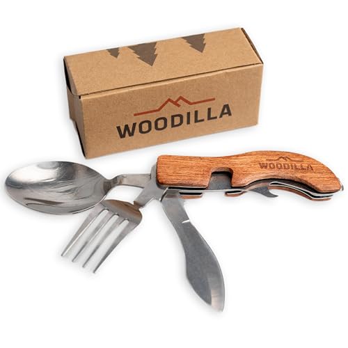 Multifunktionales Outdoor-Besteck aus Edelstahl und Holz mit Messer, Gabel, Löffel und Flaschenöffner für Camping-, Wandern- oder Picknick-Aktivitäten.