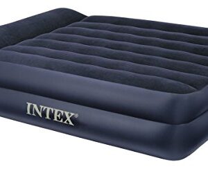 Ein erholsames Luftbett für den perfekten Komfort: Das Intex Pillow Rest Raised Luftbett bietet eine bequeme Liegefläche von 203 x 152 cm und ist mit einer integrierten elektrischen Pumpe ausgestattet.