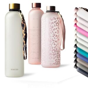 Hochwertige, BPA-freie Trinkflasche mit Zeitmarkierung für Sport, Gym und Büro. 1 Liter Fassungsvermögen. Robuste Konstruktion aus Tritan Copolyester.