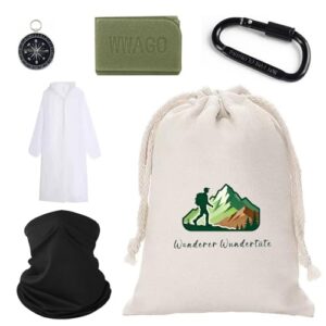 Unvergleichliches Wandern Zubehör für Männer und Damen - 6-teiliges Set mit Sitzkissen, Kompass, Regenponcho, Kletterkarabiner, Halstuch und Canvas-Tasche