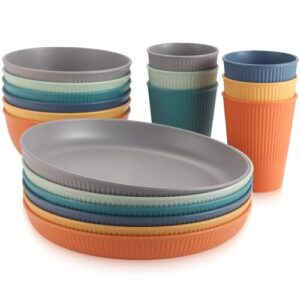 Anbte 18 Teiliges Geschirrset aus Kunststoff, unzerbrechlich und leicht, ideal für Camping oder Picknick, 6-Farben Küchengeschirr Set mit Tragtasche, wiederverwendbar